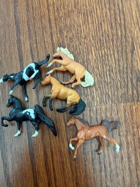 Lot of 5 Breyer